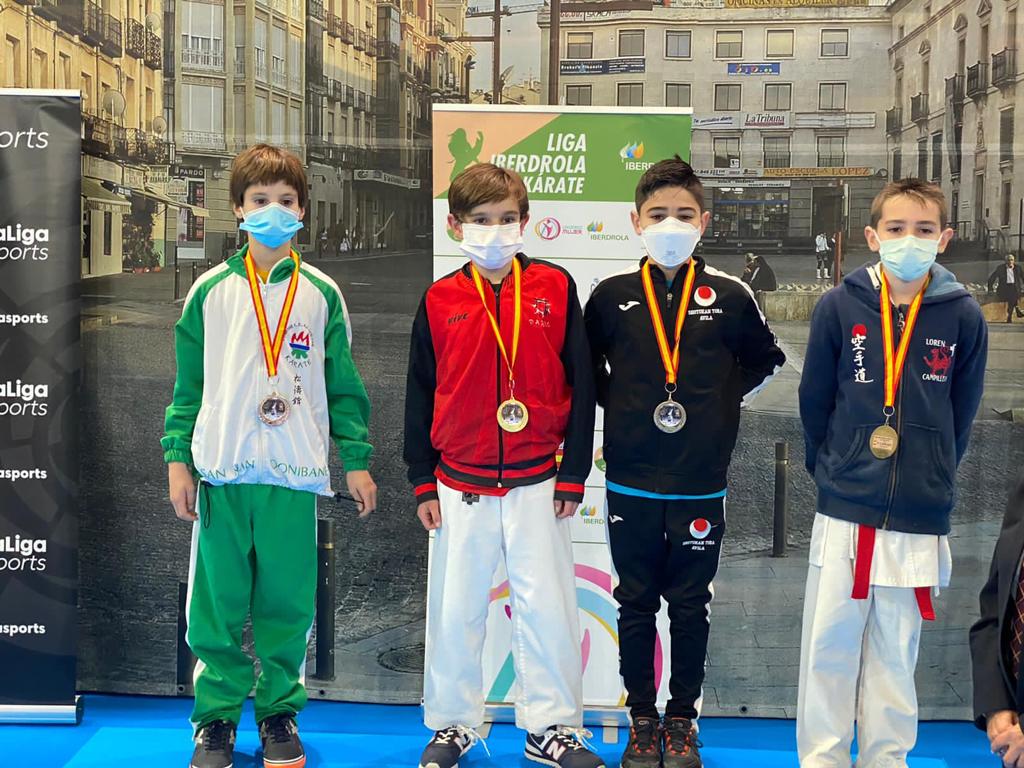 Gran actuación navarra en la 2ª fase de la Liga Masculina y Liga Iberdrola de Kárate Infantil